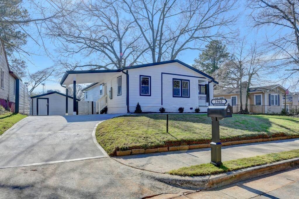 Modern Home At Colonial College Park Atlanta Exteriör bild